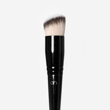 Load image into Gallery viewer, F03: Foundation Angle Brush
