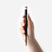 Load image into Gallery viewer, F05: Concealer Round Brush

