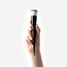 Load image into Gallery viewer, F01: Flat Powder Brush
